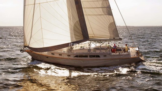 Island Packet Yachts IP 520