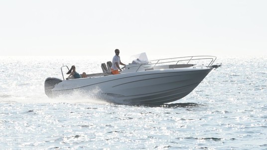 Jeanneau Cap Camarat 7.5 CC Serie 2