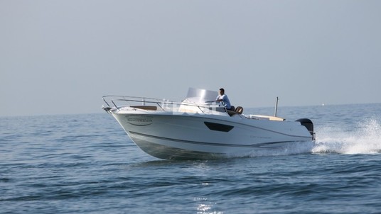 Jeanneau Cap Camarat 8.5 CC