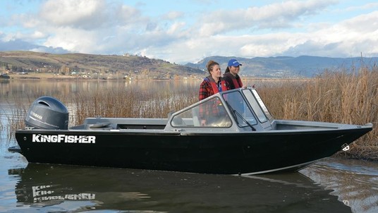 KingFisher 1825 Falcon