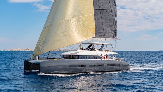 Lagoon SEVENTY 7