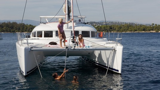 Lagoon 380 Infinity