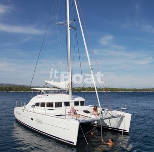 Lagoon 380 Infinity