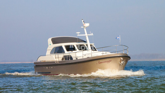 Linssen Range Cruiser 430 Sedan Variotop