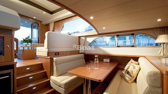 Linssen Range Cruiser 430 Sedan Wheelhouse