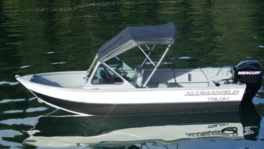 Alumaweld Talon 18 ft