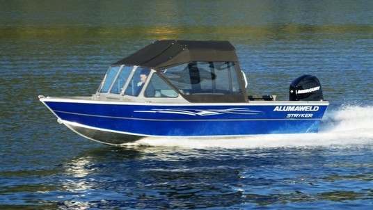 Alumaweld Stryker Sport 20 ft