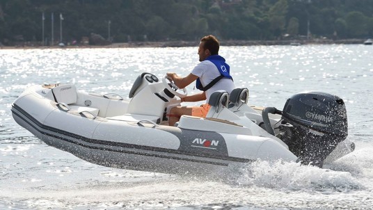 Avon Seasport 360 Deluxe