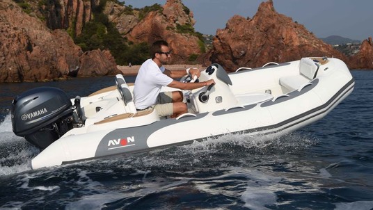 Avon Seasport 400 Deluxe