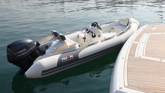 Avon Seasport 400 Deluxe