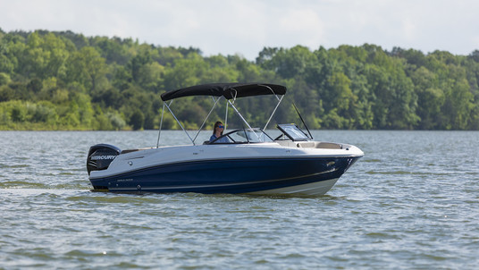 Bayliner VR6 BOWRIDER