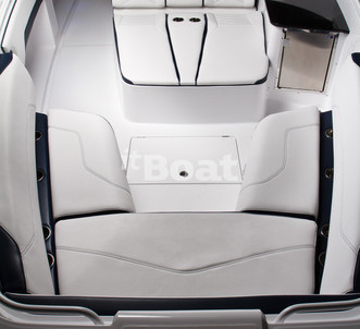 Cigarette 42 Huntress