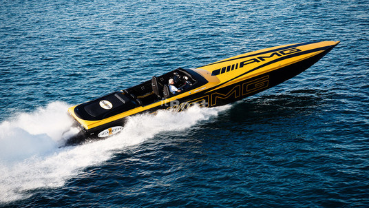 Cigarette 50 Marauder AMG GT S