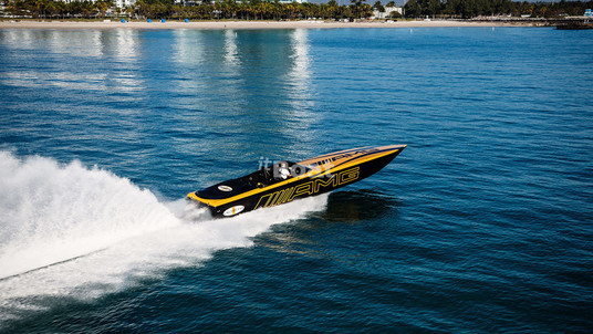 Cigarette 50 Marauder AMG GT S