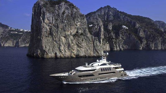 CRN 60m M/Y JAde