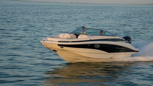 Crownline E24 XS