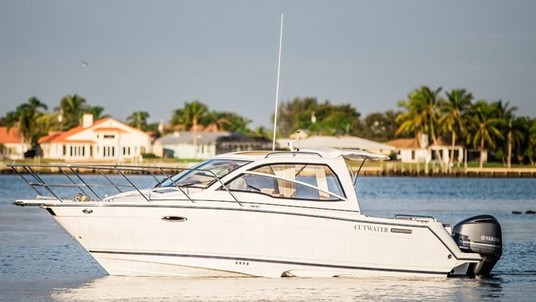 Fluid Motion Cutwater C-242 Sport Coupe