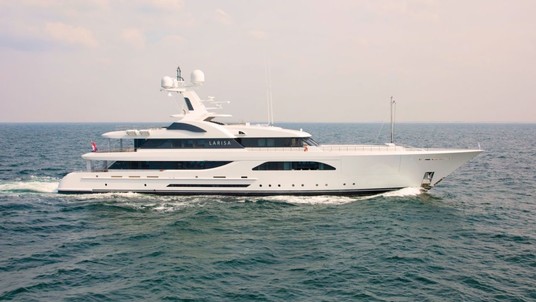 Feadship Larisa