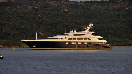Feadship Pestifer