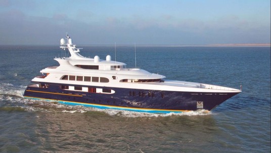 Feadship Pestifer
