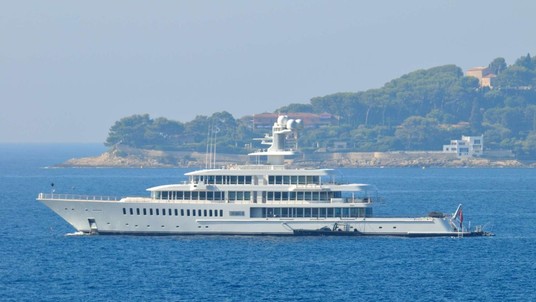 Feadship Fountainhead