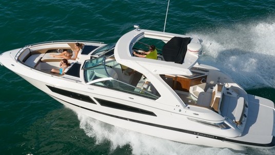 Four Winns Horizon 350