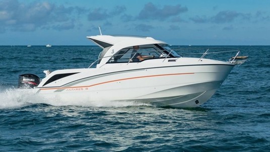Beneteau Antares 8 OB
