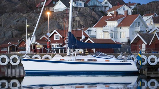 Hallberg-Rassy 372