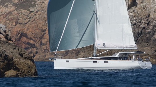 Beneteau Sense 57