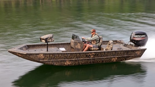 Lund Boats Predator 1660