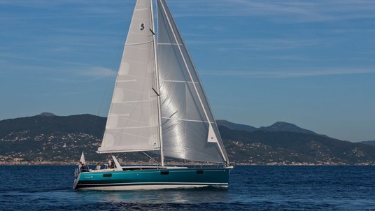 Beneteau Oceanis 48