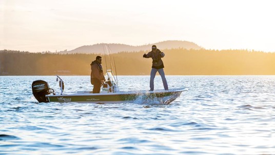 Mako Pro Skiff 17 CC