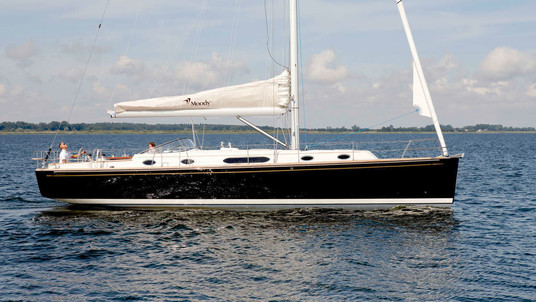 Moody Aft Cockpit 45