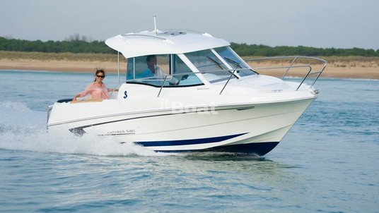 Beneteau Antares 5.80