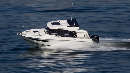 The Parker 750 Cabin Cruiser