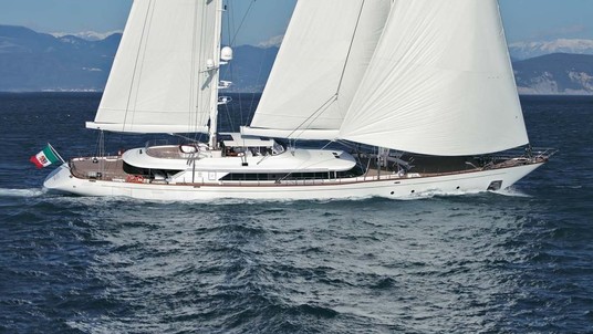 Perini Navi Rosehearty
