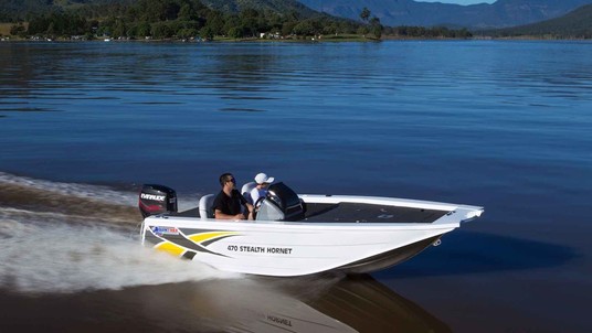 Quintrex 470 Stealth Hornet