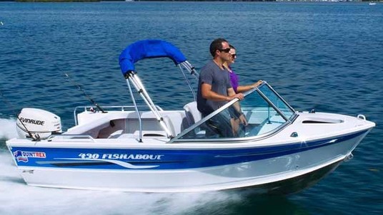 Quintrex 430 Fishabout