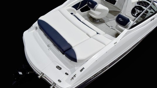 Rinker 19QX Sterndrive