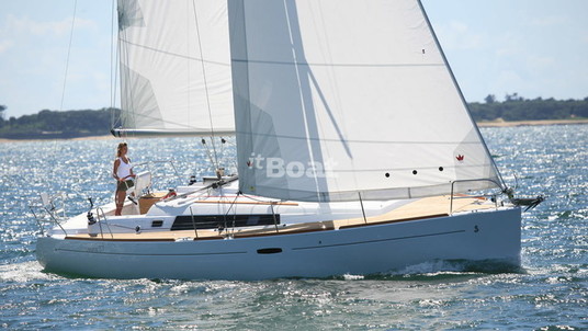 Beneteau Oceanis 37