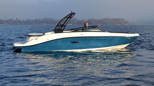 Sea Ray SPX 230