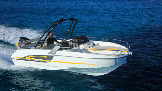 Beneteau Flyer 6 SPORTdeck