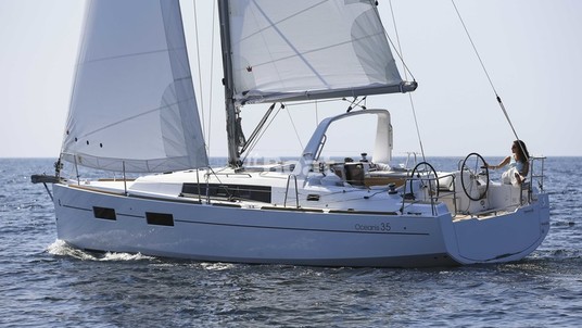 Beneteau Oceanis 35