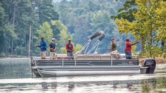 Sun Tracker Fishin Barge 22 XP3