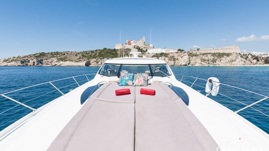 Sunseeker Predator 68