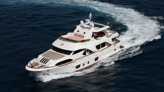 Benetti 85