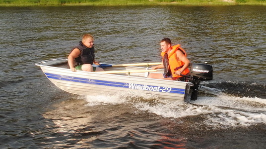 Windboat 29