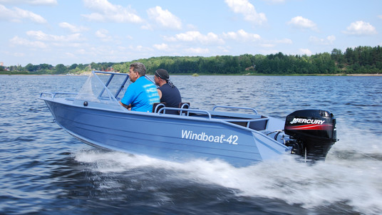 Windboat 42M Pro