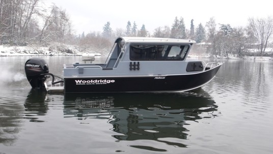 Wooldridge Sport Offshore Pilothouse 20