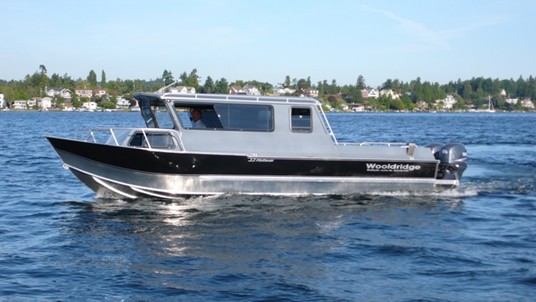 Wooldridge Super Sport Offshore Pilothouse 26